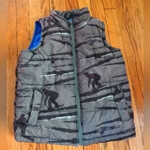 Old Navy Youth Boys Gray Puffer Vest. Size Small (6-7). Full Zip